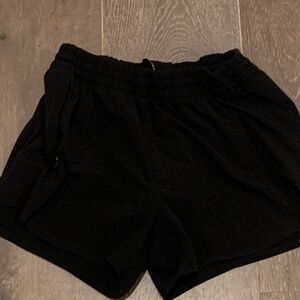 Athlete 2.5 girls shorts size L/12